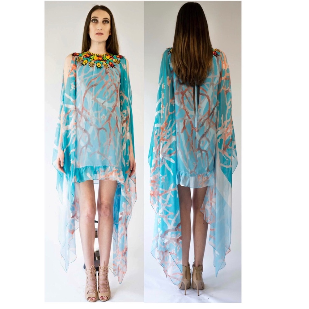 Mini dress Flutter-Sleeve Slit